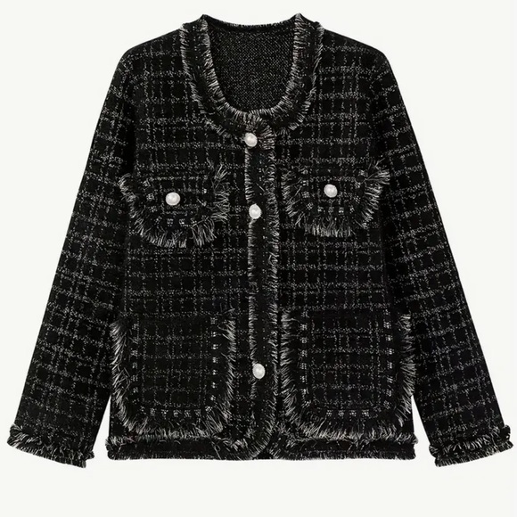 498. Stylish Plaid Long Sleeve Cardigan - Chic Button Front, Raw Trim, Dual - Picture 2 of 3